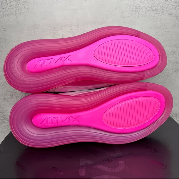 Nike Air Max 720 💞 - Picture 16 of 16